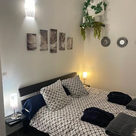 Chambre Agreable Avec Jacuzzi Marseille Exterior photo