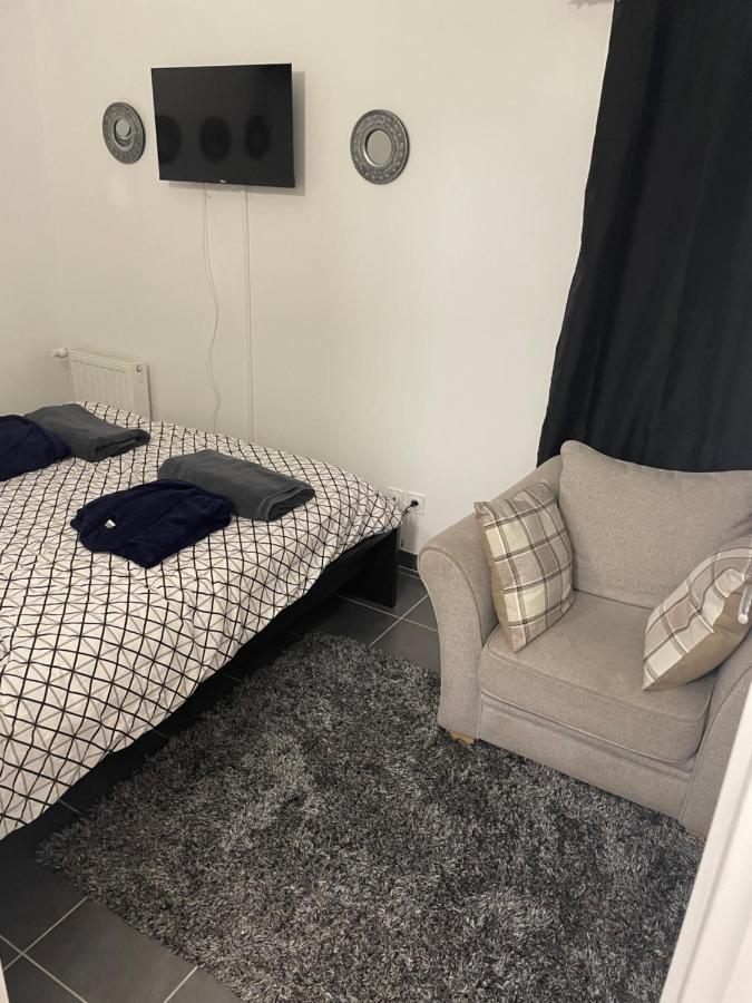 Chambre Agreable Avec Jacuzzi Marseille Exterior photo